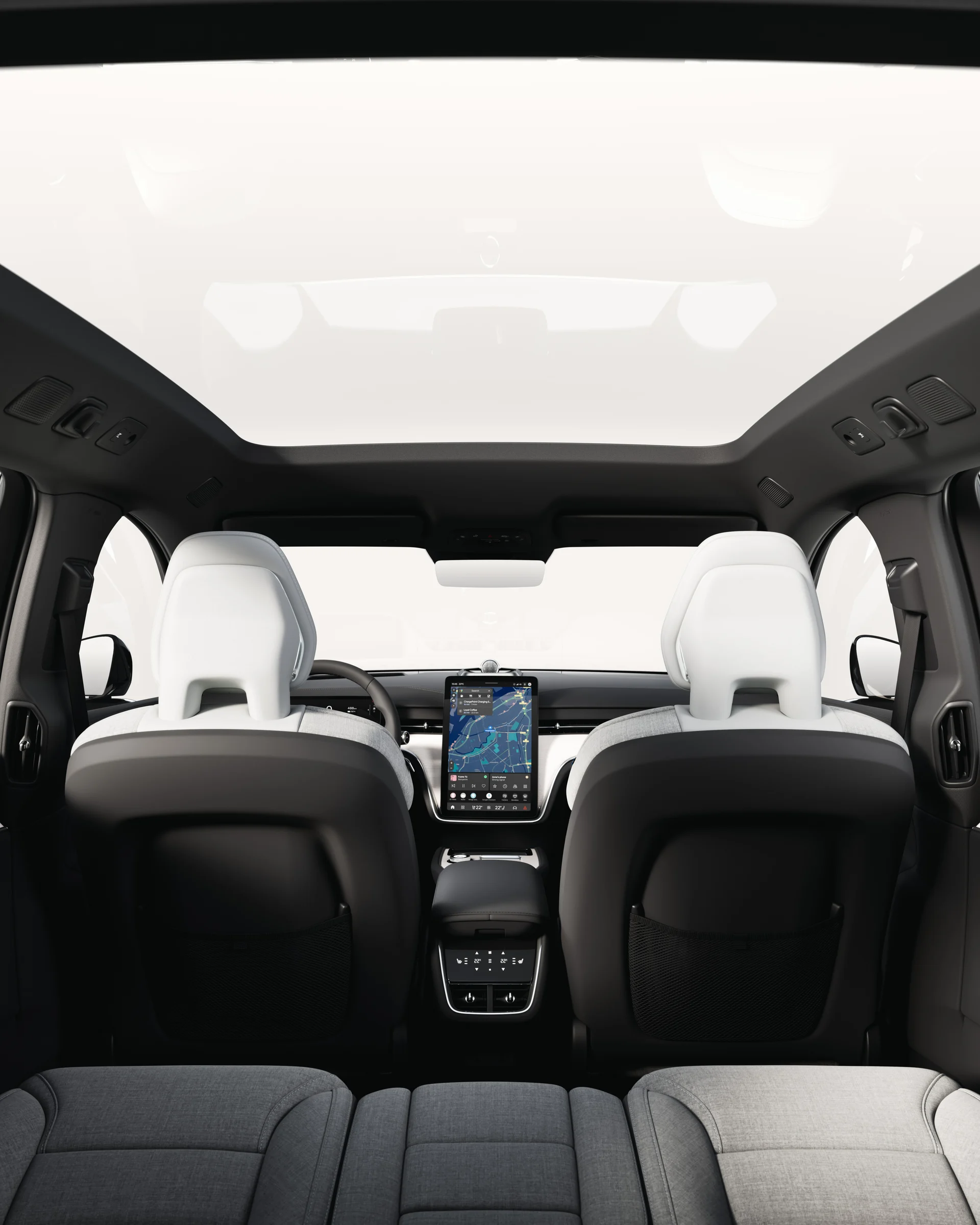 Обзор салона Volvo EX90, электрохромическая крыша с заднего сиденья.