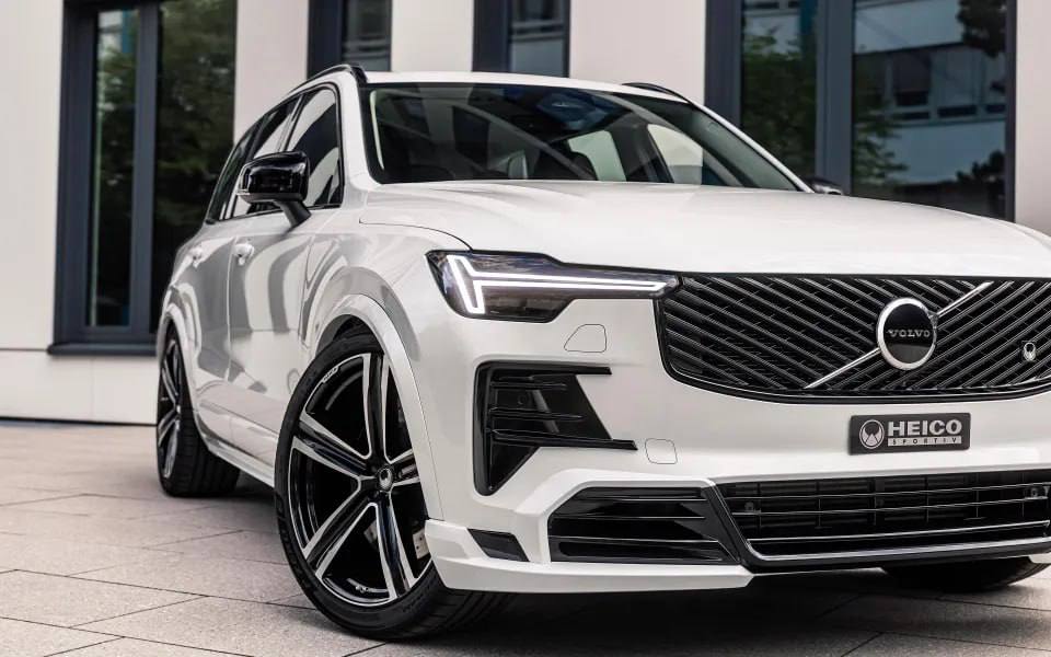 Немецкое тюнинговое ателье Heico Sportiv представило полный пакет доработок для флагманского кроссовера Volvo XC90 2025.